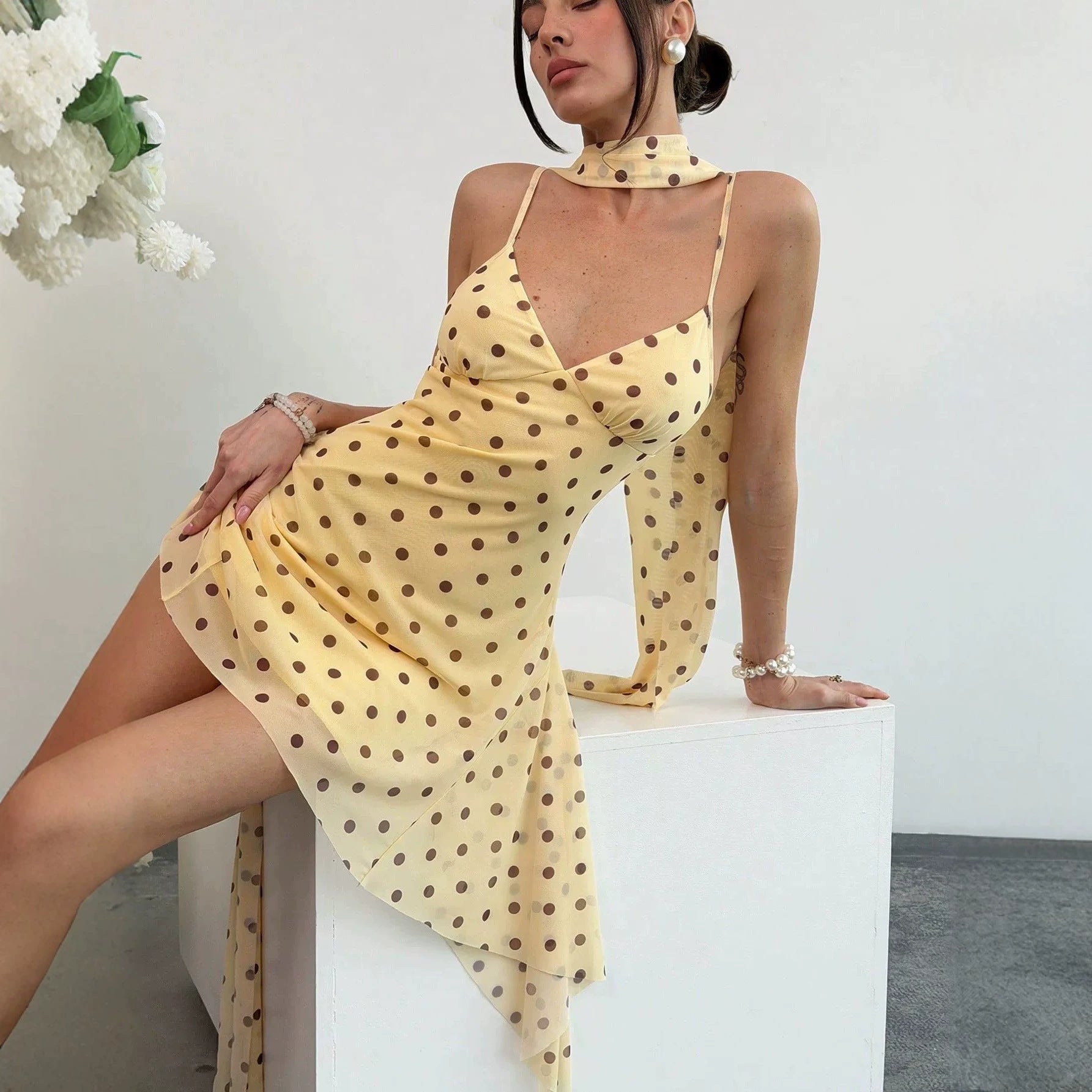 Polka-dot halter front